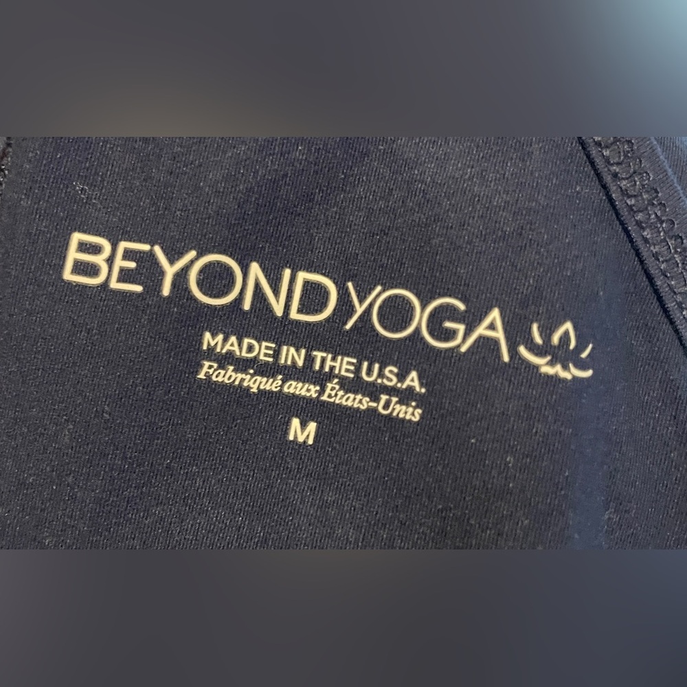 BEYOND YOGA Navy Cross Back Top Racerback Tank Medium - Picture 5 of 5
